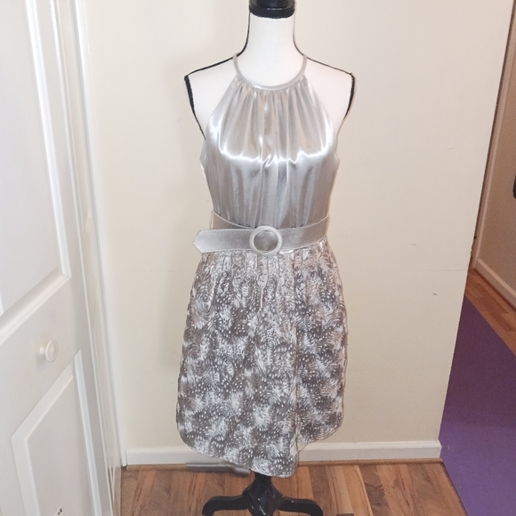 Kristen Davis sleeveless Silver Dress Size 12 - Picture 1 of 13